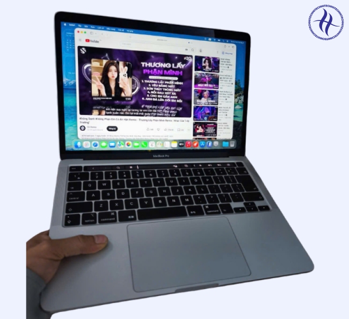 MACBOOK PRO TOUCH BAR 2020 I7