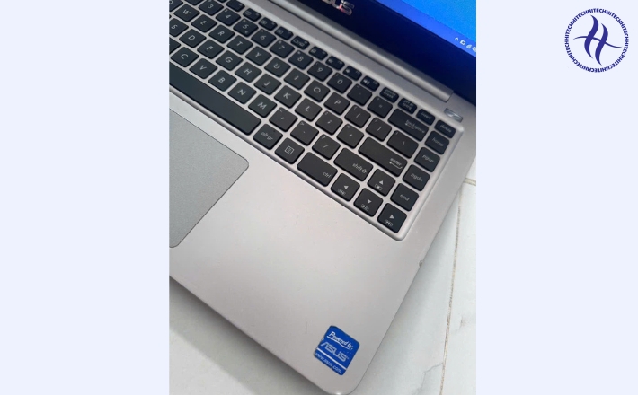 ASUS K401U i5-6200U 