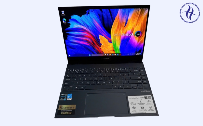 ASUS ZENBOOK 13 OLED I5