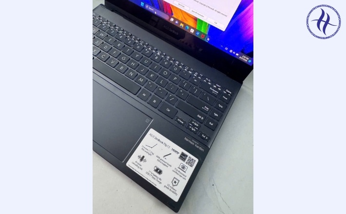 ASUS ZENBOOK 13 OLED I5