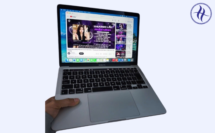 MACBOOK PRO TOUCH BAR 2020 I7
