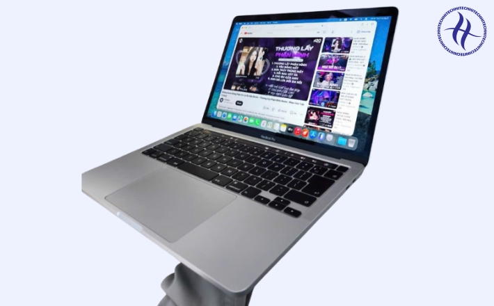 MACBOOK PRO TOUCH BAR 2020 I7